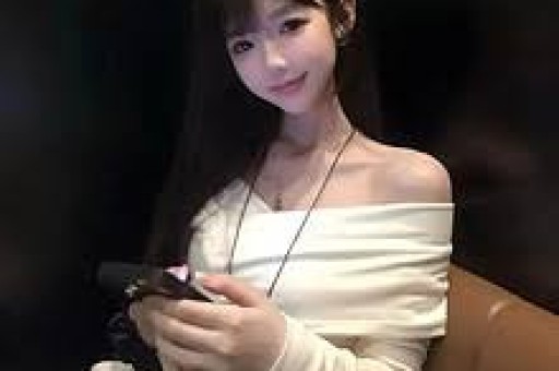 娱乐圈一天3个大瓜！顶流恋情、官宣离婚、疑似求婚网友态度大不同